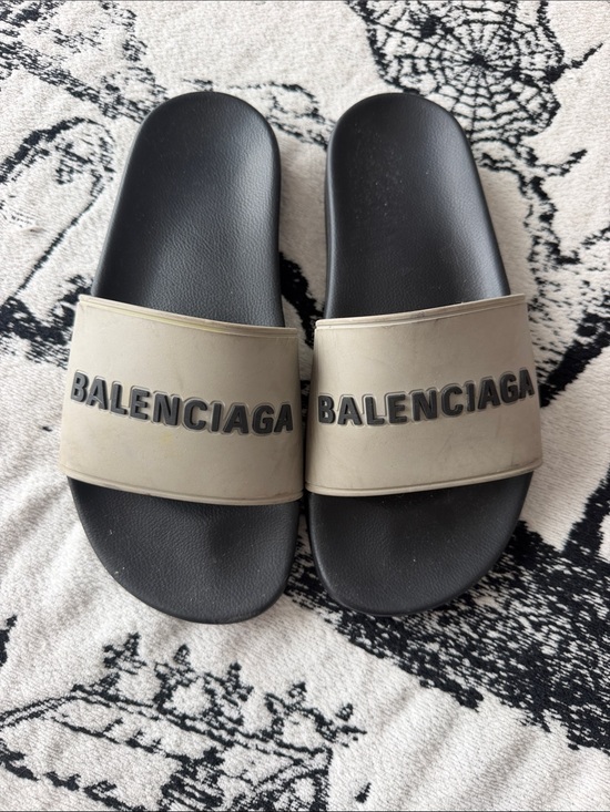 Balenciaga Shoes - Balenciaga Womens Slides size 9
